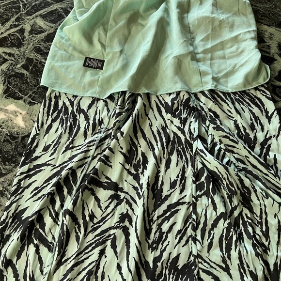 NWT WOMEN'S WAYF Altamont Tiger Print A-Line Midi Skirt SIZE S $89 - Picture 7 of 8